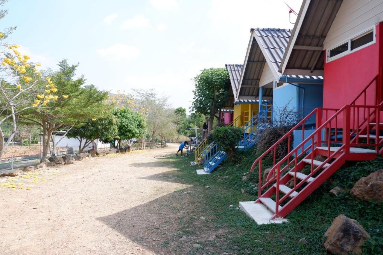 Baan Rai Pray Rung Kaeng Krachan Ban Tha Ling Lom Exterior foto