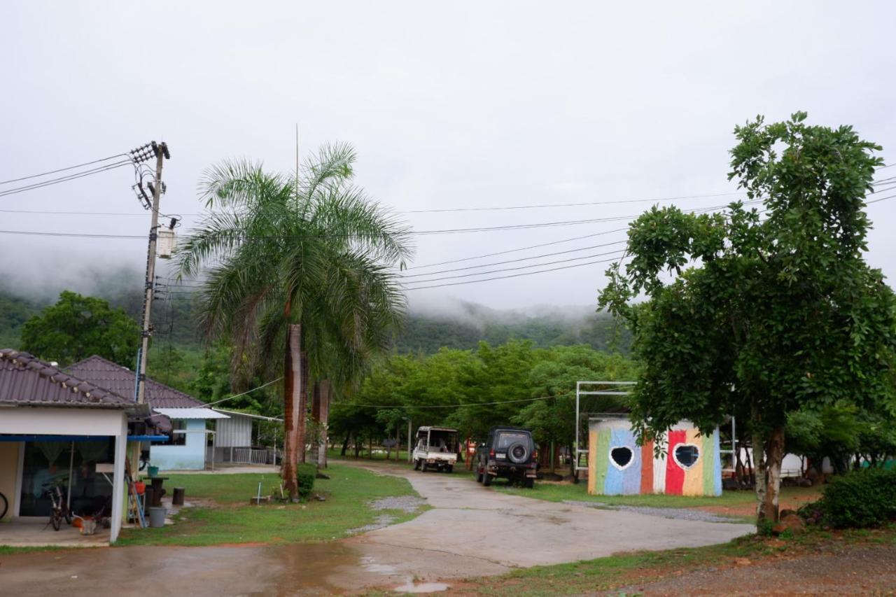Baan Rai Pray Rung Kaeng Krachan Ban Tha Ling Lom Exterior foto